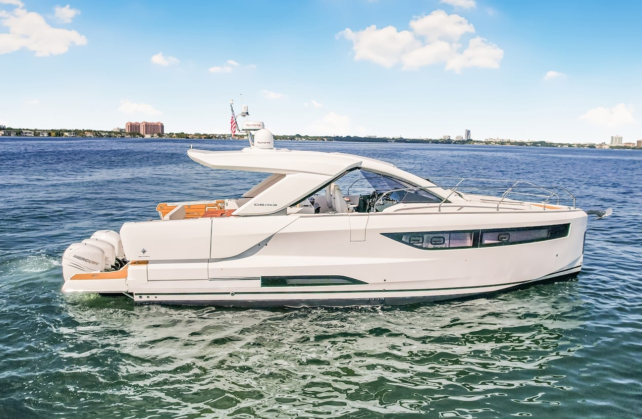 Best Boat Upholstery Gives Miami Boaters Better Comfort All Year